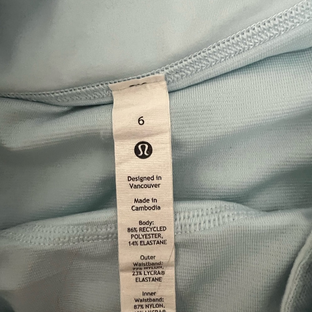 Lululemon Athletica Blue Athletic Shorts with Dolphin Hem - Picture 2 of 3